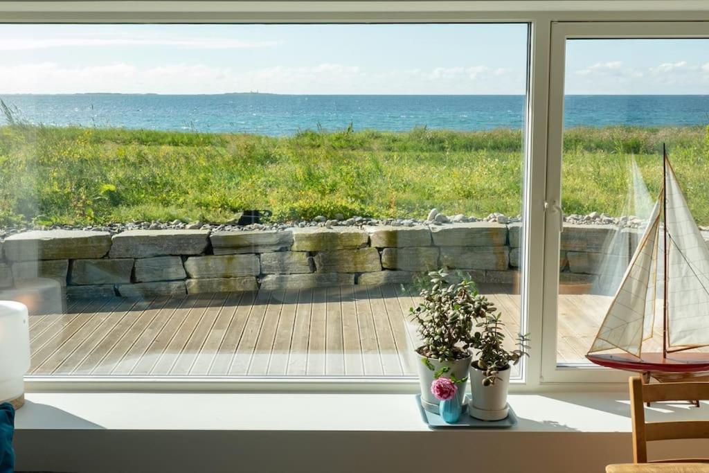 Beach Front Appartments In Design Eco-Villa Ulsteinvik Kültér fotó